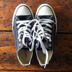 Black and white converse